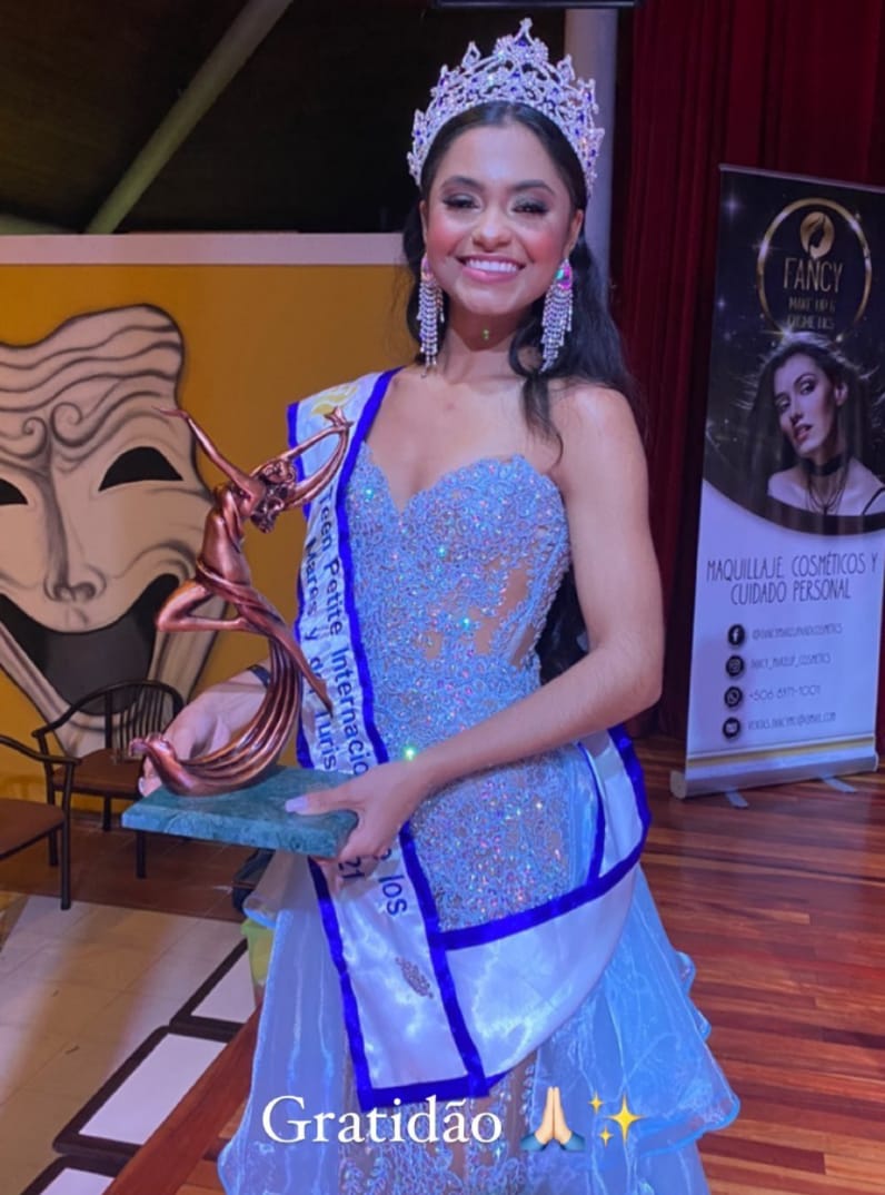 Mallu Cruz de São José do Jacuípe conquista título de Miss Mundo Teen em Costa Rica